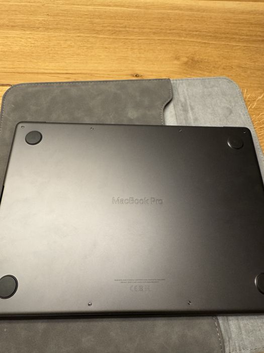 MacBook Pro 14” M3 Pro — 18 GB RAM, 512 GB SSD