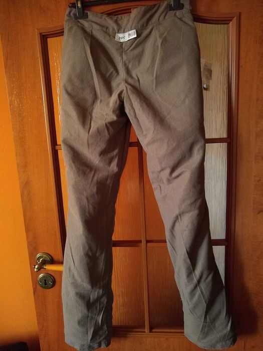 NOWE  Damskie spodnie na wyjazdy turystyczne trekkingowe, Roz. XS-S