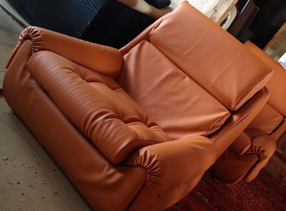 Zestaw wypoczynkowy kanapa i 2 fotele