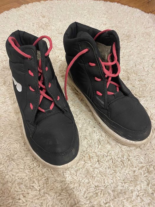 Угги , ботинки, сапоги на девочку зимние