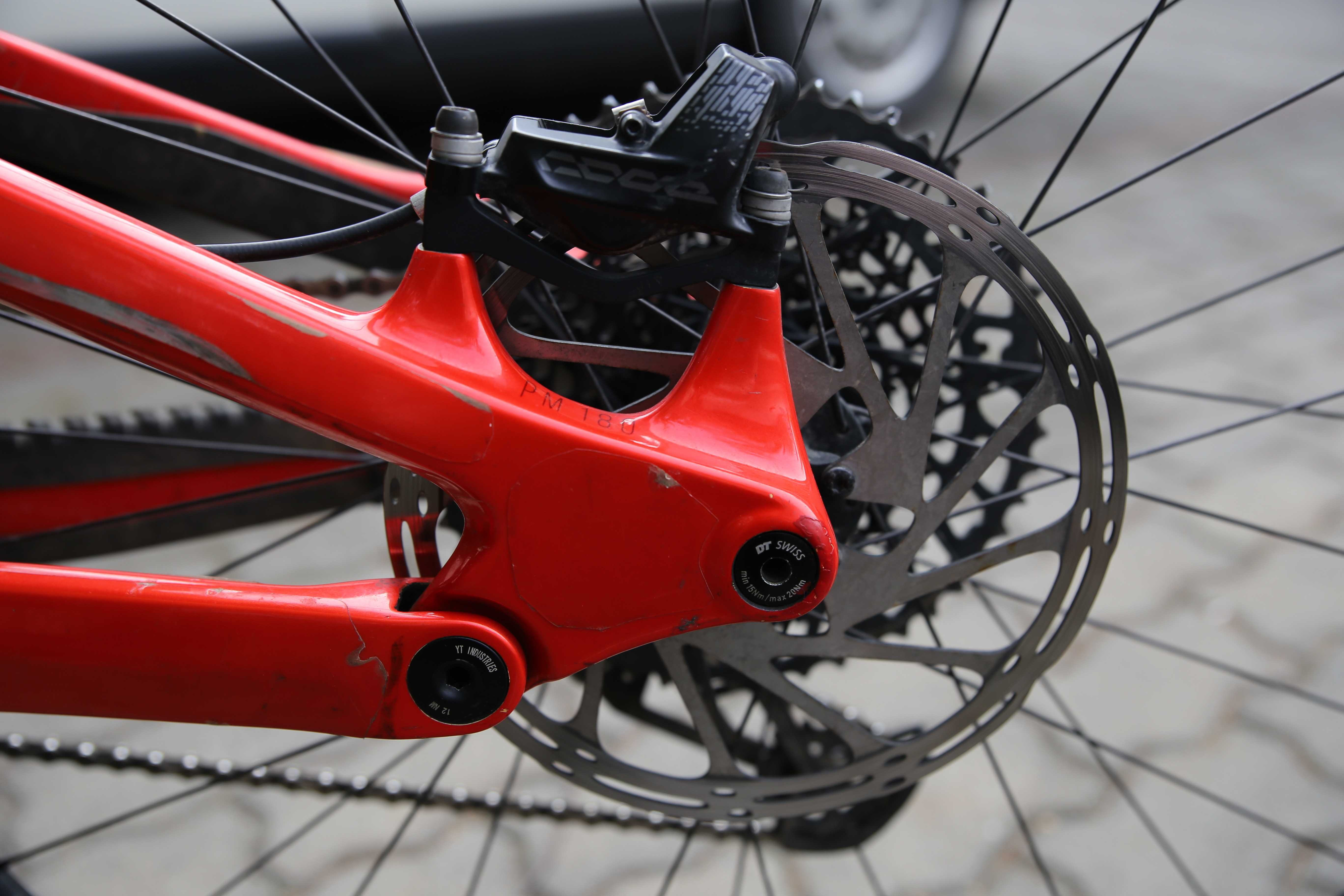 YT Capra Core 3 Lava red SRAM GX EAGLE AXS, RockShox ZEB super stan