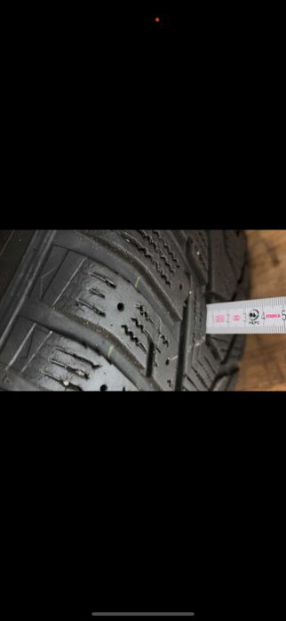 Шини 225/55 R17 2шт зимові  Hankook
