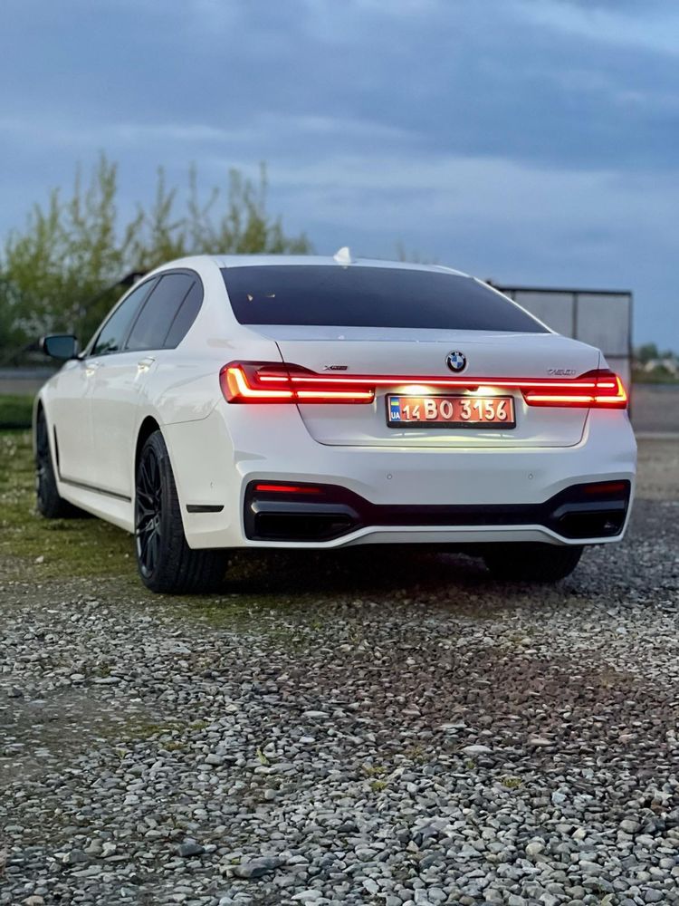 BMW 750I М-xDrive (530 к.с)