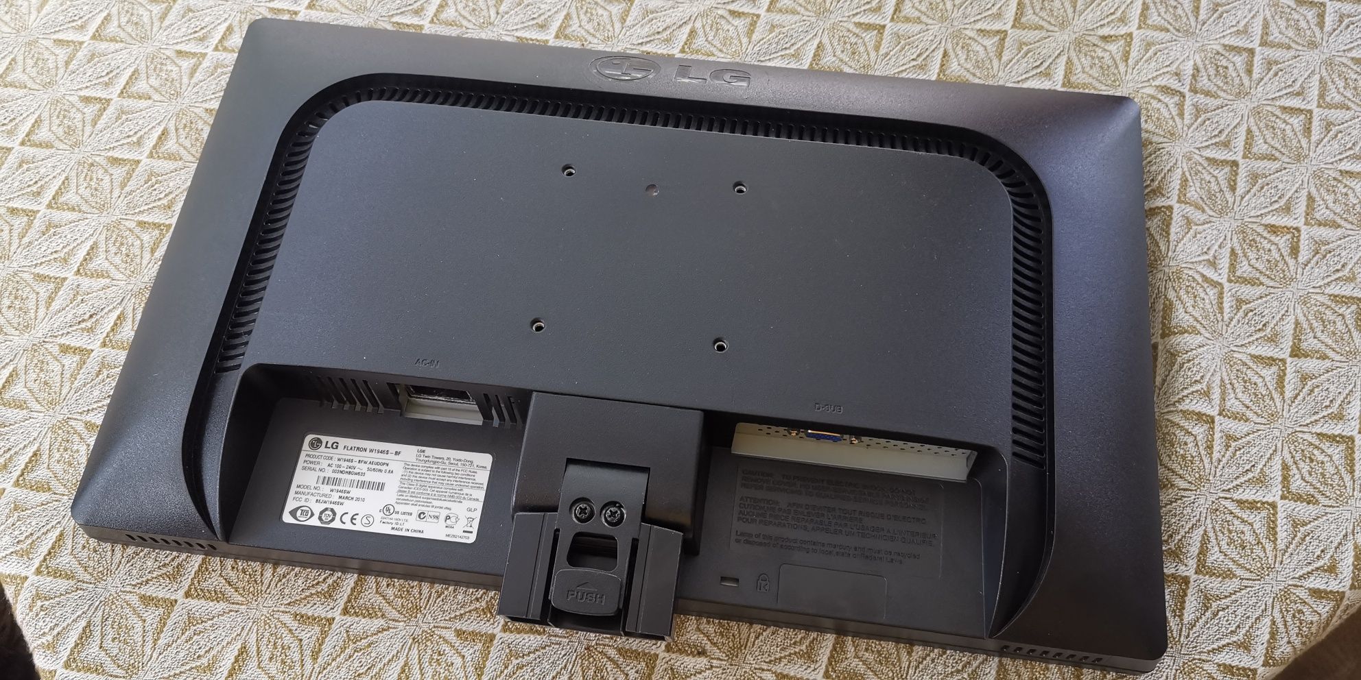 LG flatron w1946s bf