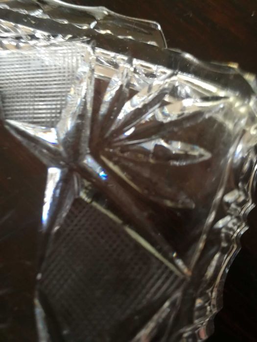 Ręcznie szlifowany dzielony kryształowy talerz – patera na przystawki