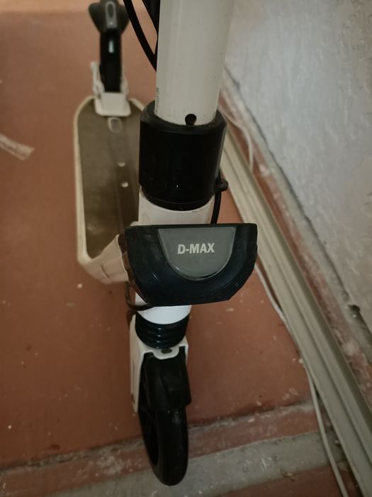 Продаю самокат D-MAX