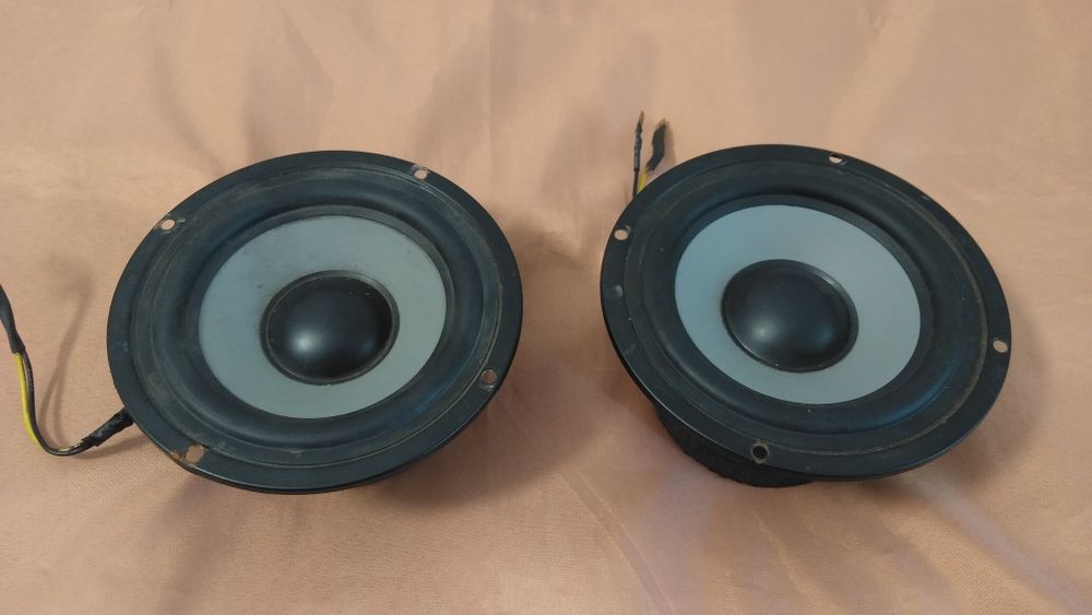 Динамик низкочастотный FD-132 Sven. НЧ динамик