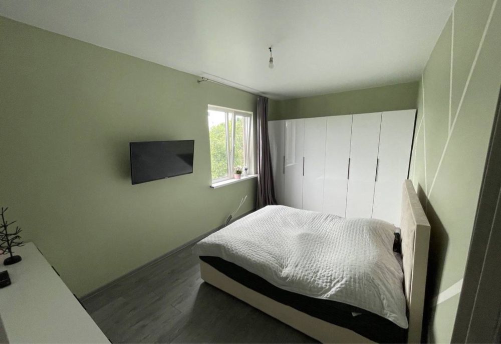 Нові Петрівці, Таун Хаус