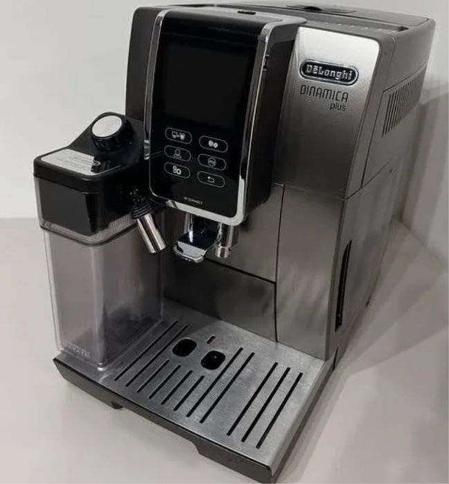 Ekspres ciśnieniowy De Longhi Dincamica PLUS