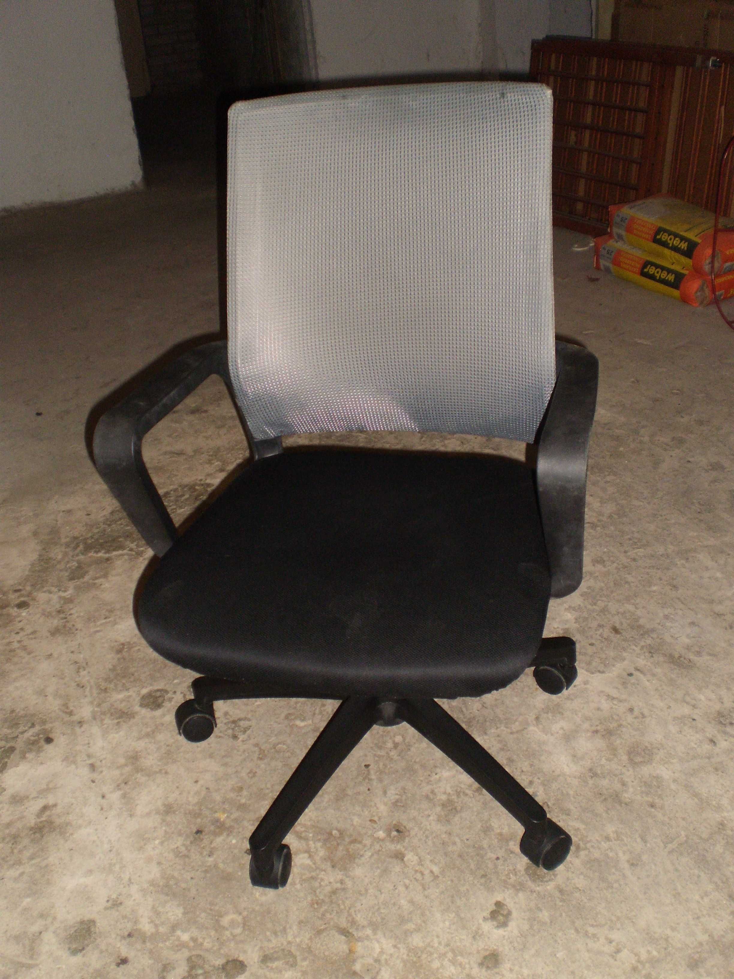 fotel/krzesło obrotowa na kółkach PNEUMATYCZNA!! reg. wys. JAK NOWE!!
