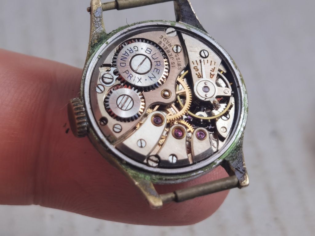 Stary szwajcarski zegarek buren grand prix