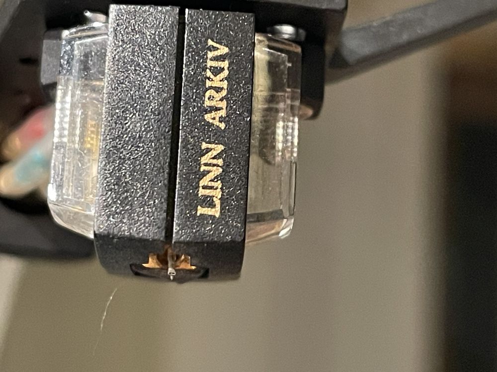 Cabeça de giradiscos / Cartridge Linn Arkiv