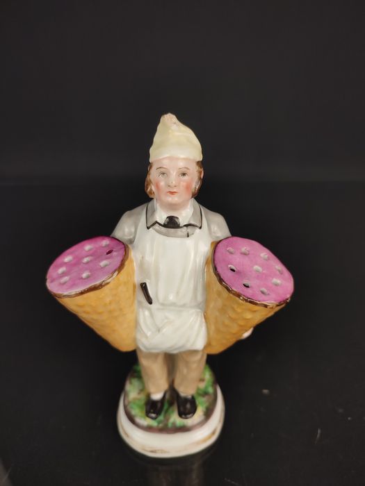 Paliteiro "Escudeiro" Vista Alegre - séc. XIX