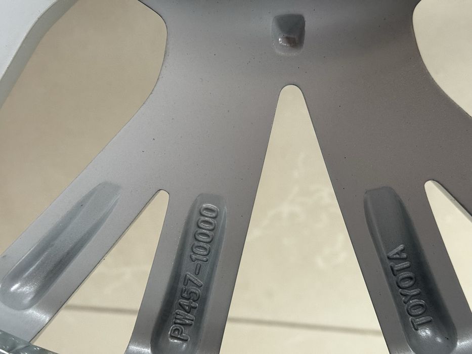 Диски оригінал PW 457-10000 Toyota CH-R r18/5/114.3 Camry Rav4 Corolla