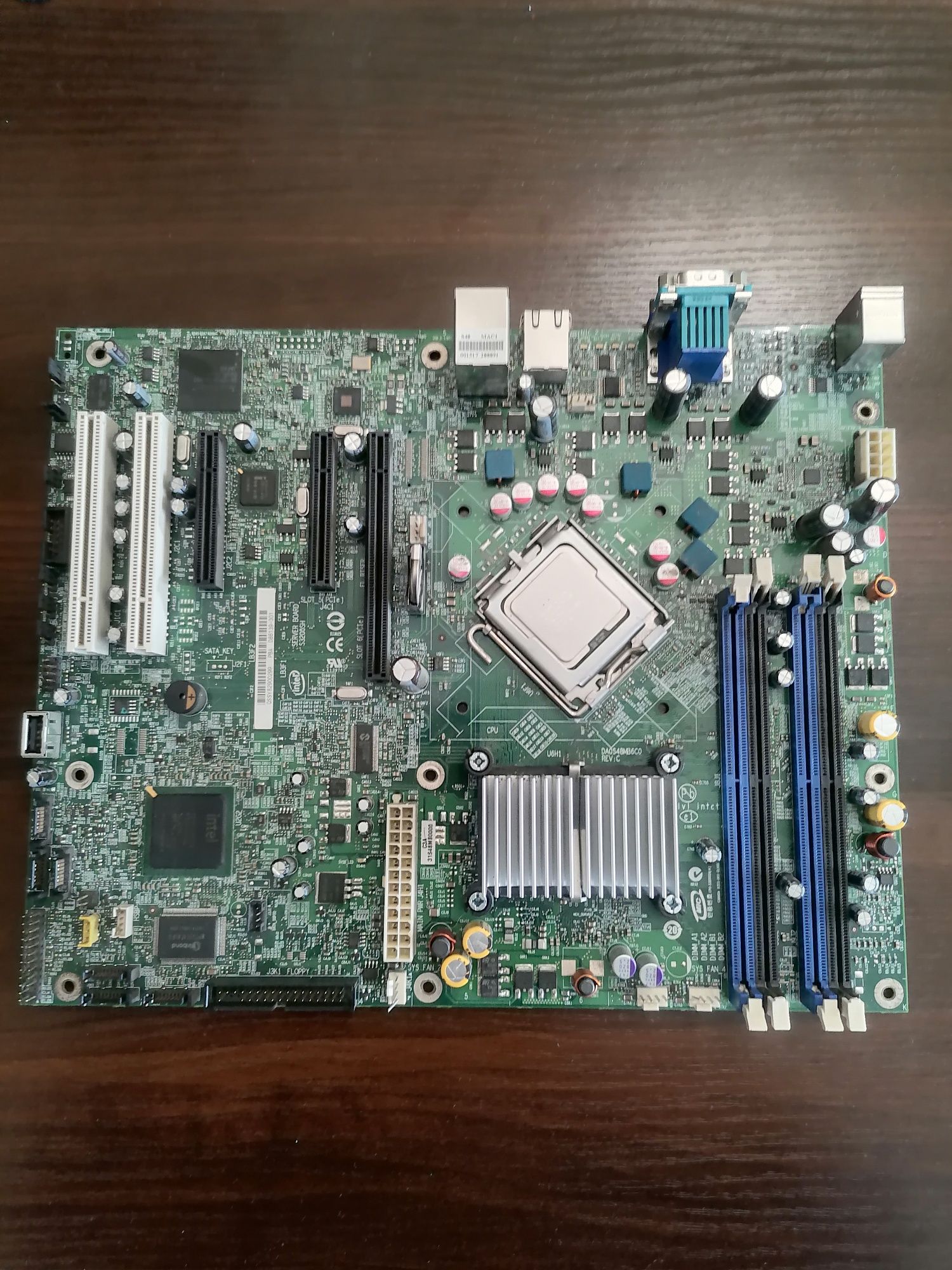 Серверна мат. плата Intel S3200SH LGA775 i3200 PCI-E+SVGA+GbLAN SATA R