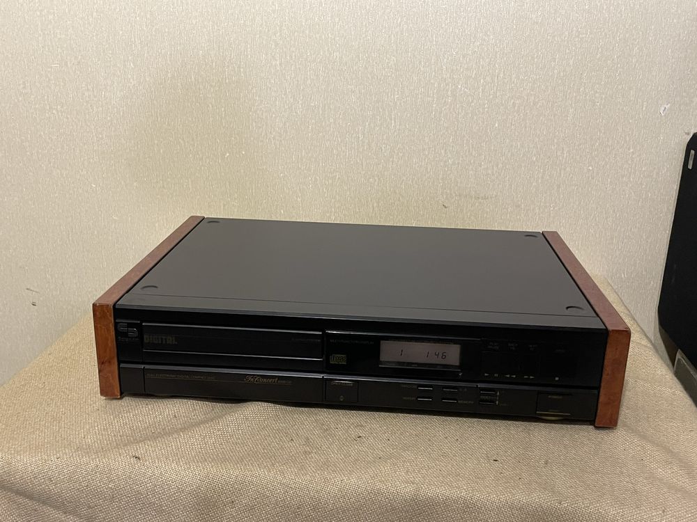 Музыкальный CD-проигрыватель SCHNEIDER CDP-6200 (ЦАП PCM56P)