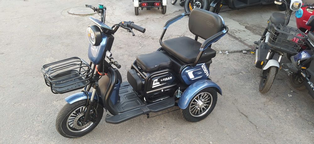 Электротрайк Corso Logan RS 1200W/72V/23AH