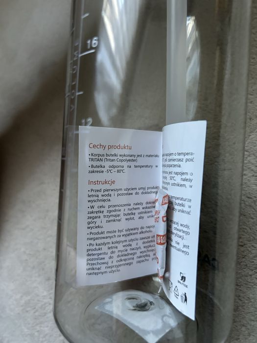 Bidon z rurką i uchwytem 750ml