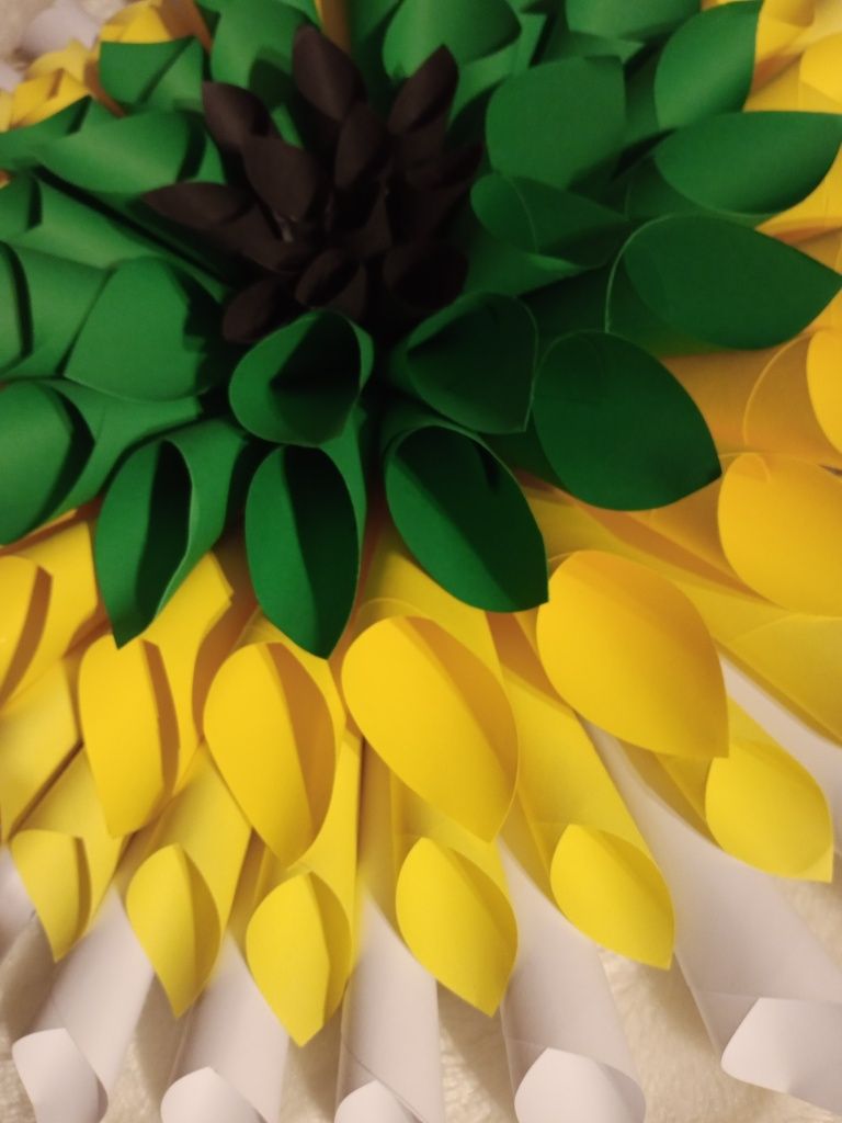 Origami z zawieszką, duża ozdoba czterokolorowy kwiat Handmade