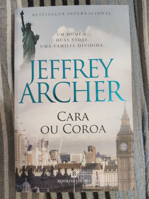 Vendo vários livros