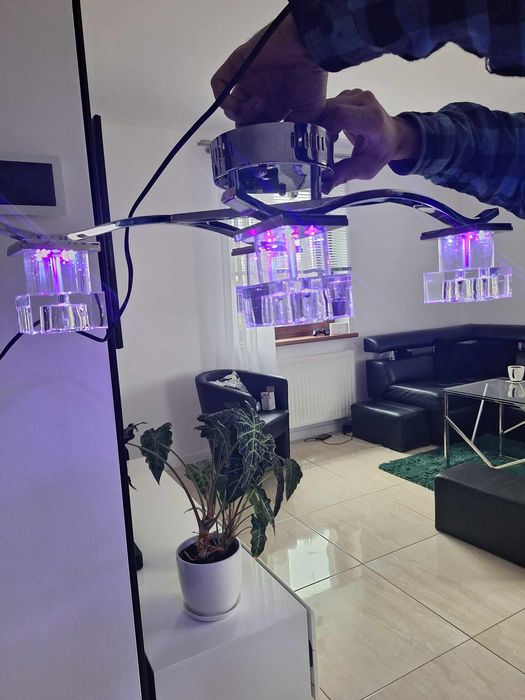 Lampa idealna do salonu, 3 kolory
