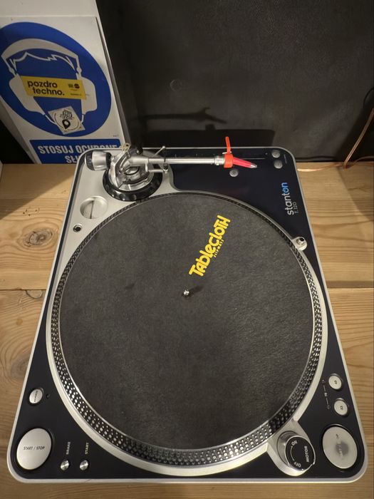 Mikser Z2 Native Instruments, gramofon STANTON ST120