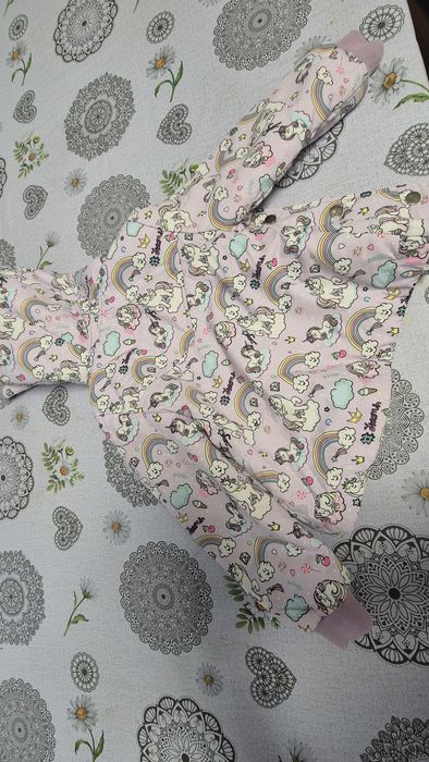 Дитяча курточка на дівчинку