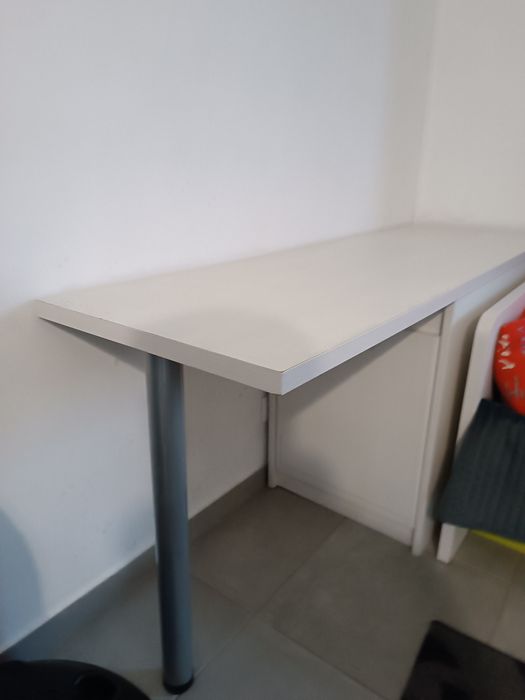 Mobília de Quarto - Cama Solteiro + Secretária