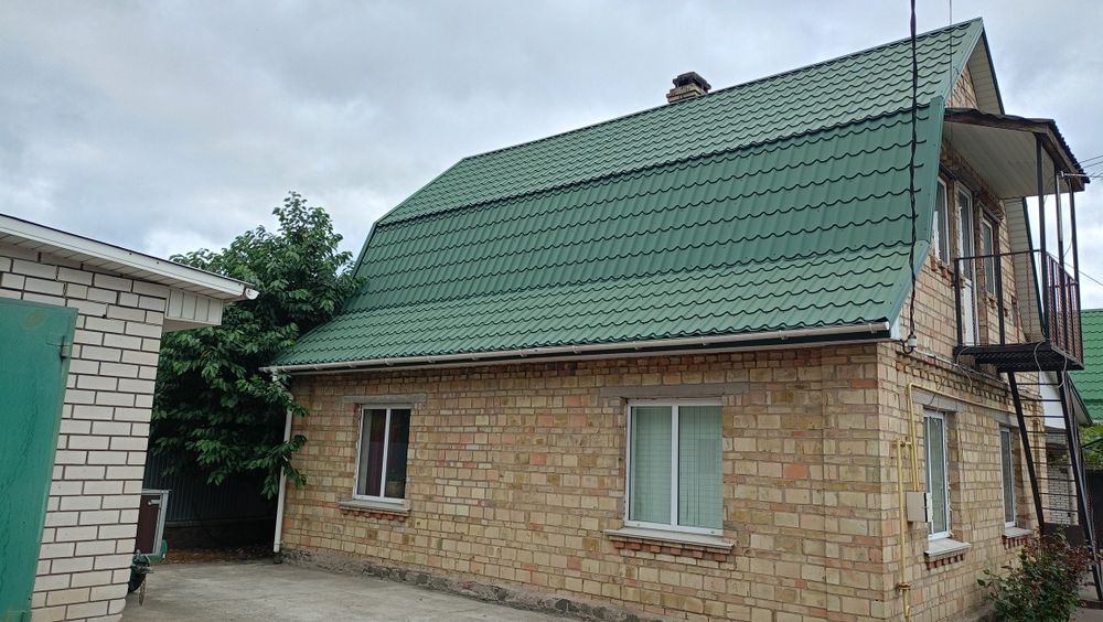 Продається компактний будинок у смт Борова, 40км.від Києва.