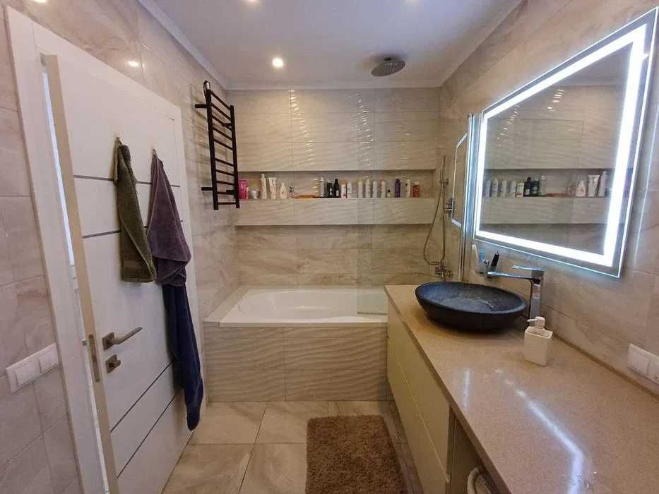 Центр!   новобудова  Рогатинський 2к кв  78 м2 ( 22439)