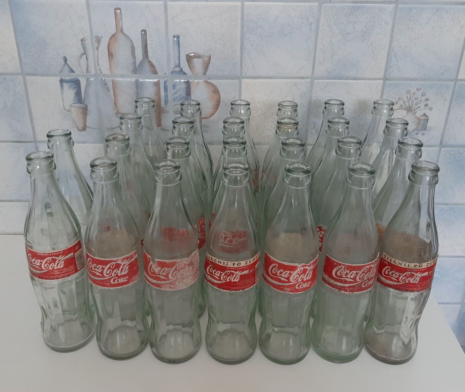 Butelki kolekcjonerskie Coca-Cola 330ml 26 szt.