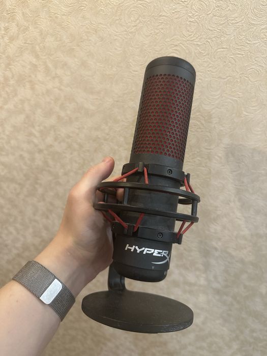 Продам мікрофон hyperx quadcast