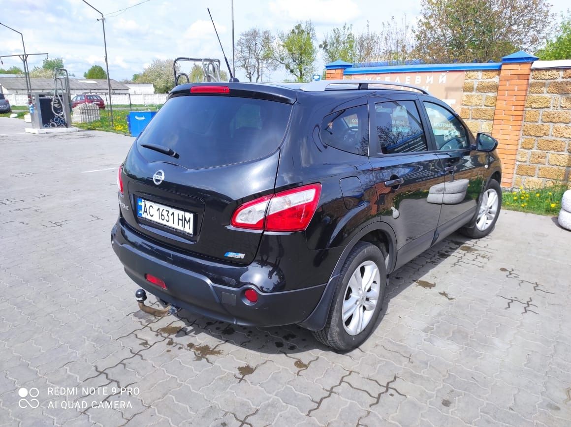 Продам Nissan Qashqai+2