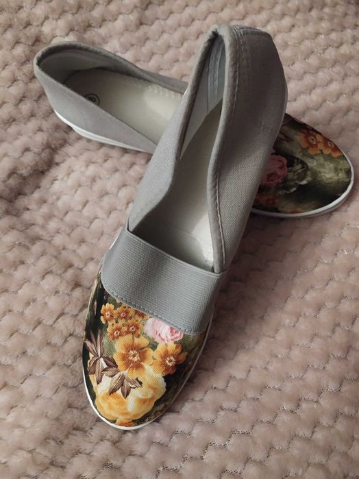 Нові зручні жіночі мокасини, туфлі, 37-38 розмір