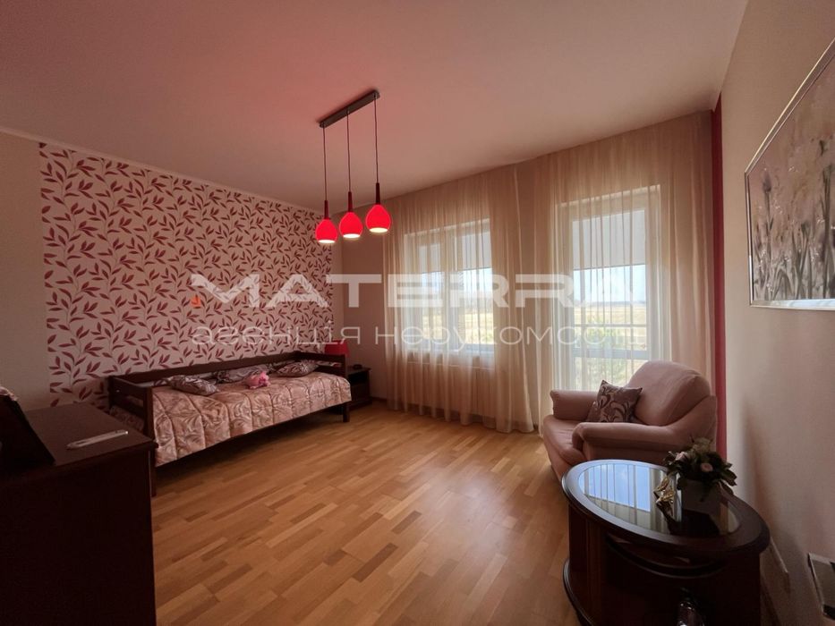 Продаж сучасного будинку в Забірʼє 1 лінія від лісу