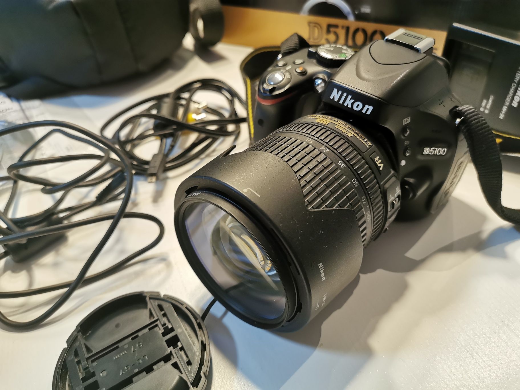 Nikon D5100 obiektyw Nikkor AF-S DX 18-105 Aparat fotograficzny