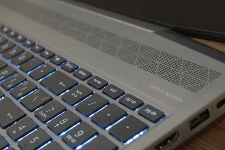 Робоча станція HP Zbook (IPS/Core i5-8300H/RAM 16ГБ/SSD 500ГБ)TVOYO