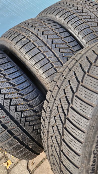 245/40R18 continental winter TS 850P
