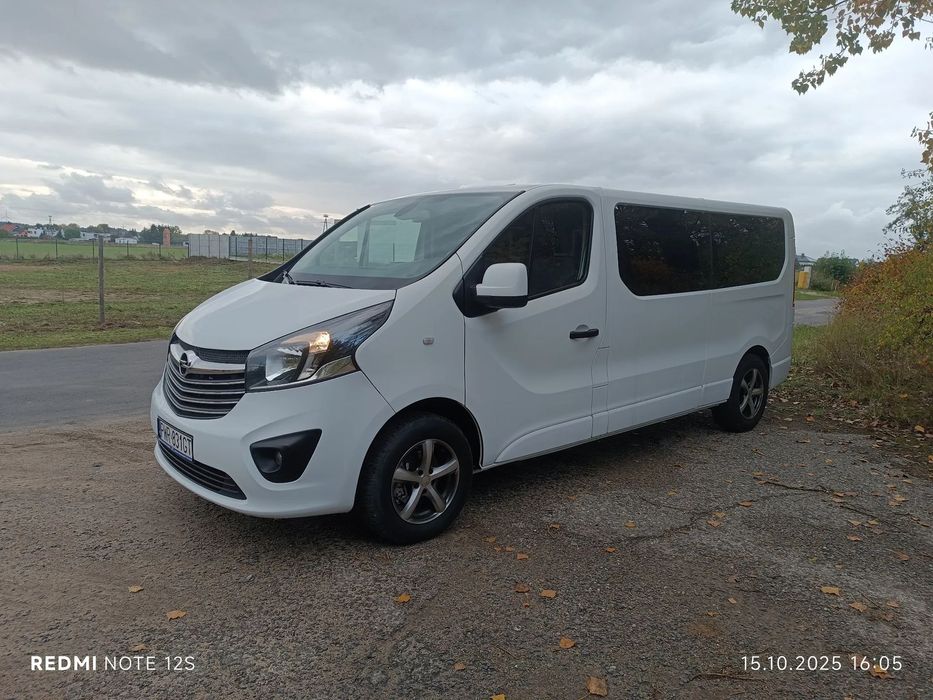 Opel Vivaro Opel vivaro 9osób (LONG) 270tys km  2xKlima 2xGrzanie Zarejestrowany