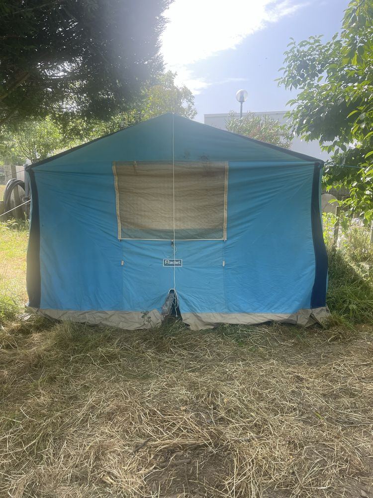 Auto Tenda com Atrelado