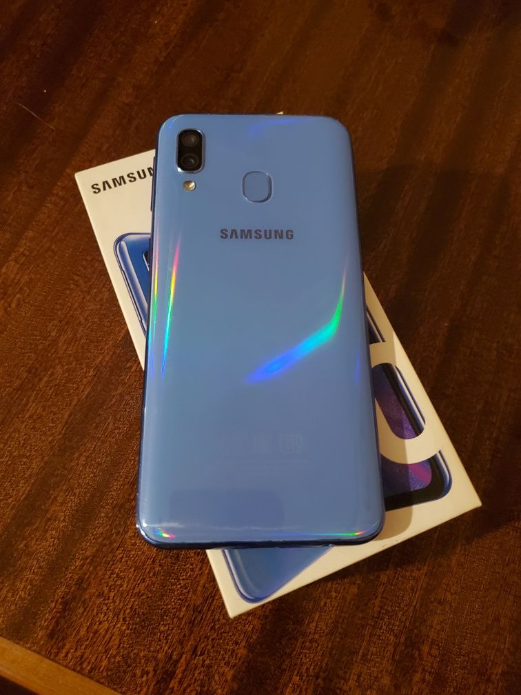 Samsung Galaxy A40 4/64Gb Dual sim. Звоните!