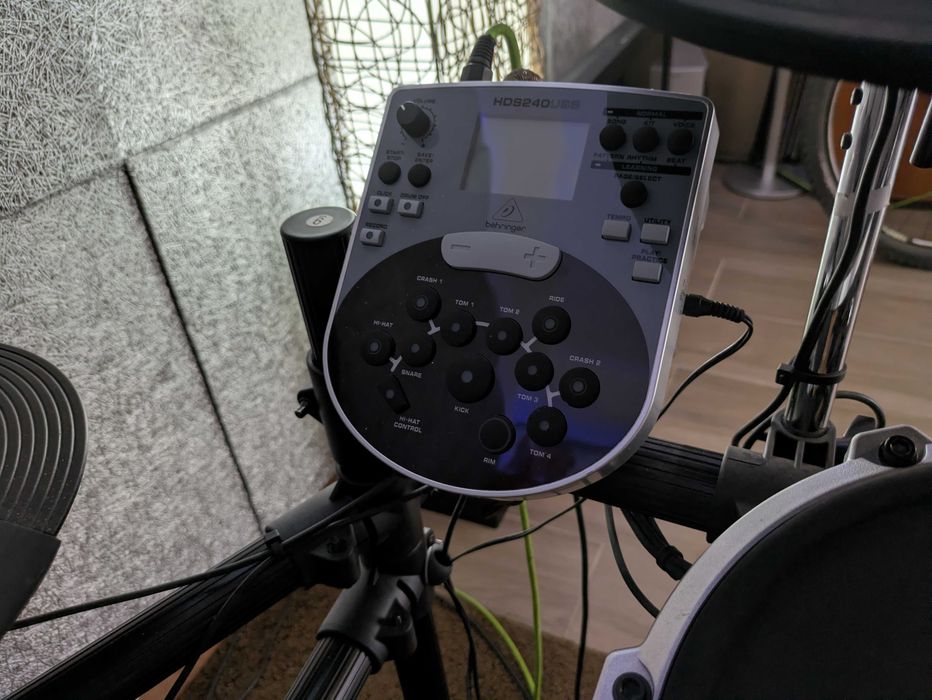Bateria eletrónica behringer