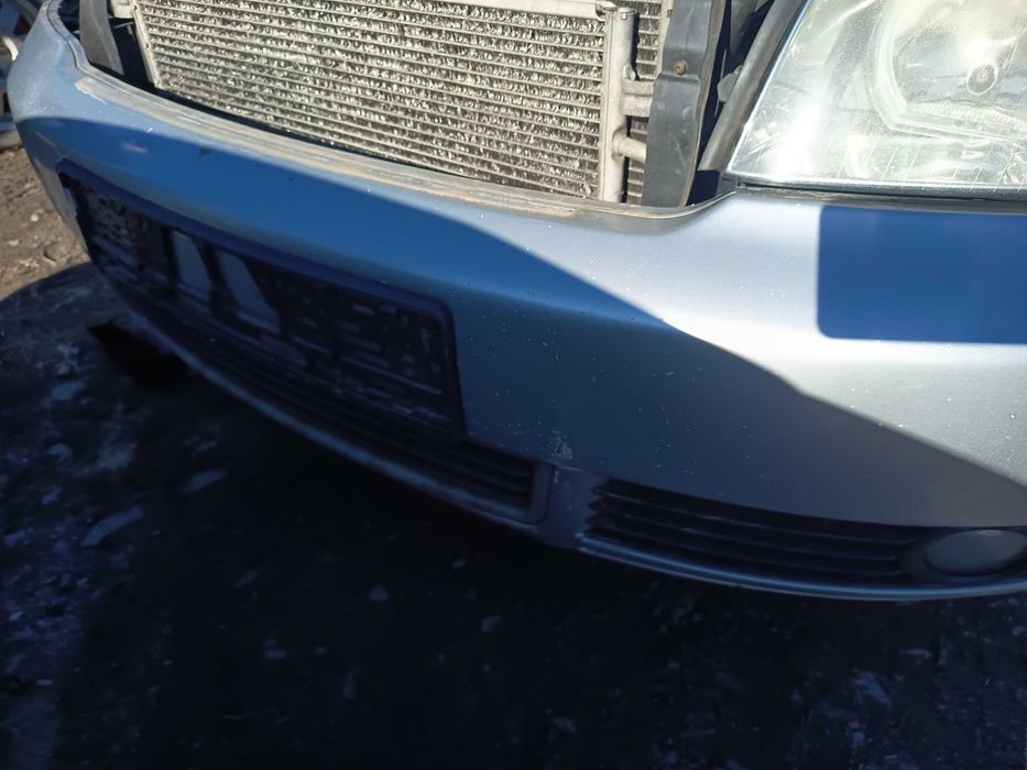 Audi A4 B6 LA7W zderzak przedni FV transport/dostawa