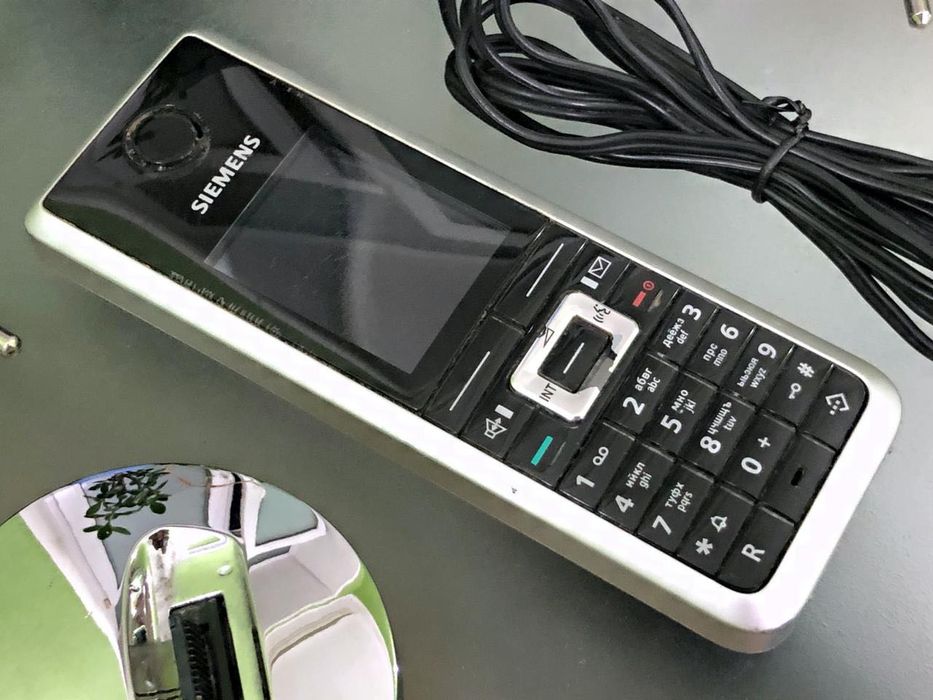 Siemens Gigaset SL565 Радіотелефон стаціонарний домашній робочий