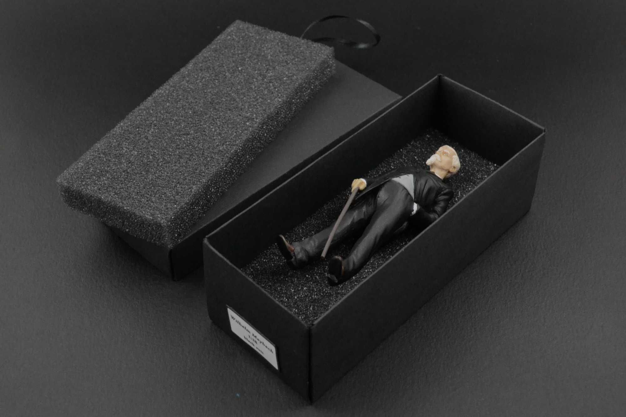 Wilhelm Maybach Figurka 1:18 AUTOart Anson DS8