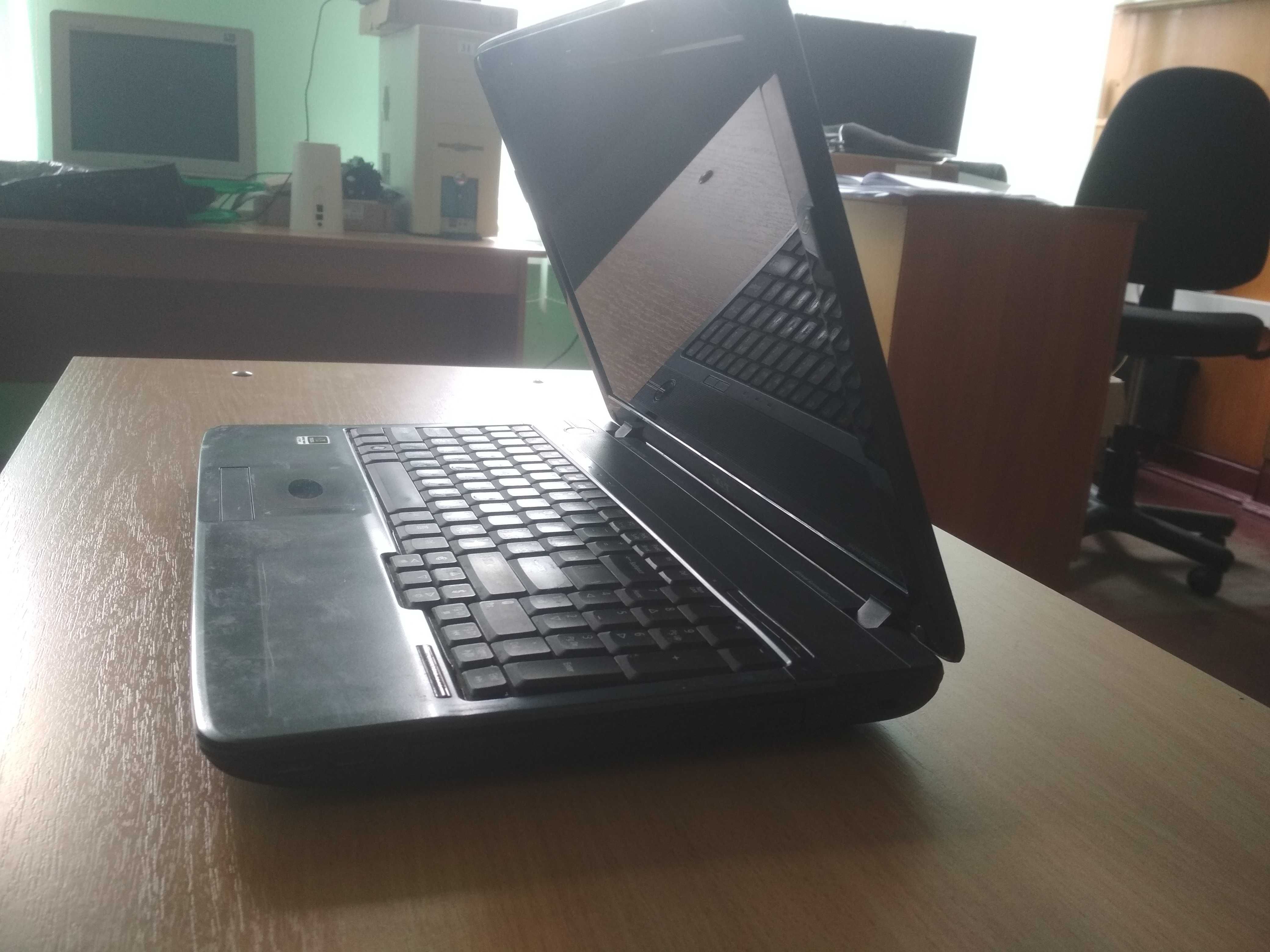 Ноутбук Acer Aspire 5737z