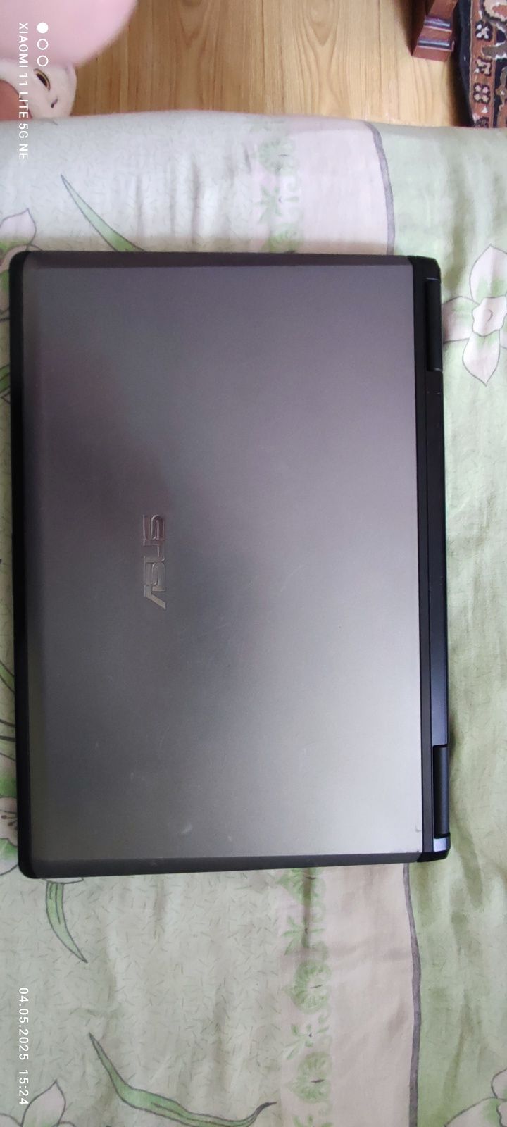 Ноутбук ASUS X55SV