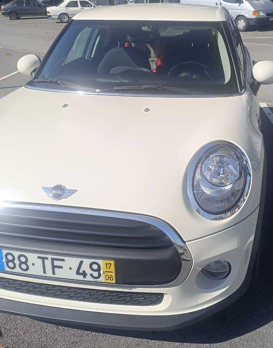 MINI One D 1.5 95cv (2017) – Nacional, Única Dona,  Assitido na marca