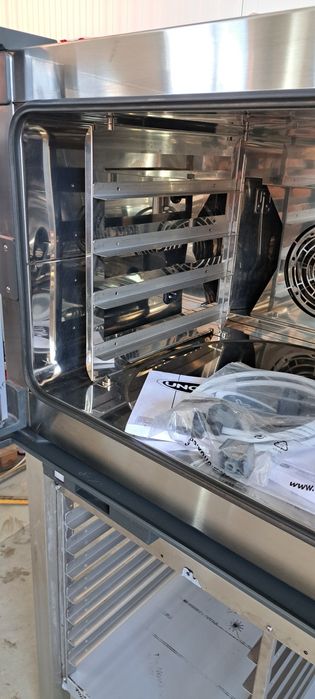 Пароконвектомат Unox XEBC-04EU-E1RM Унокс