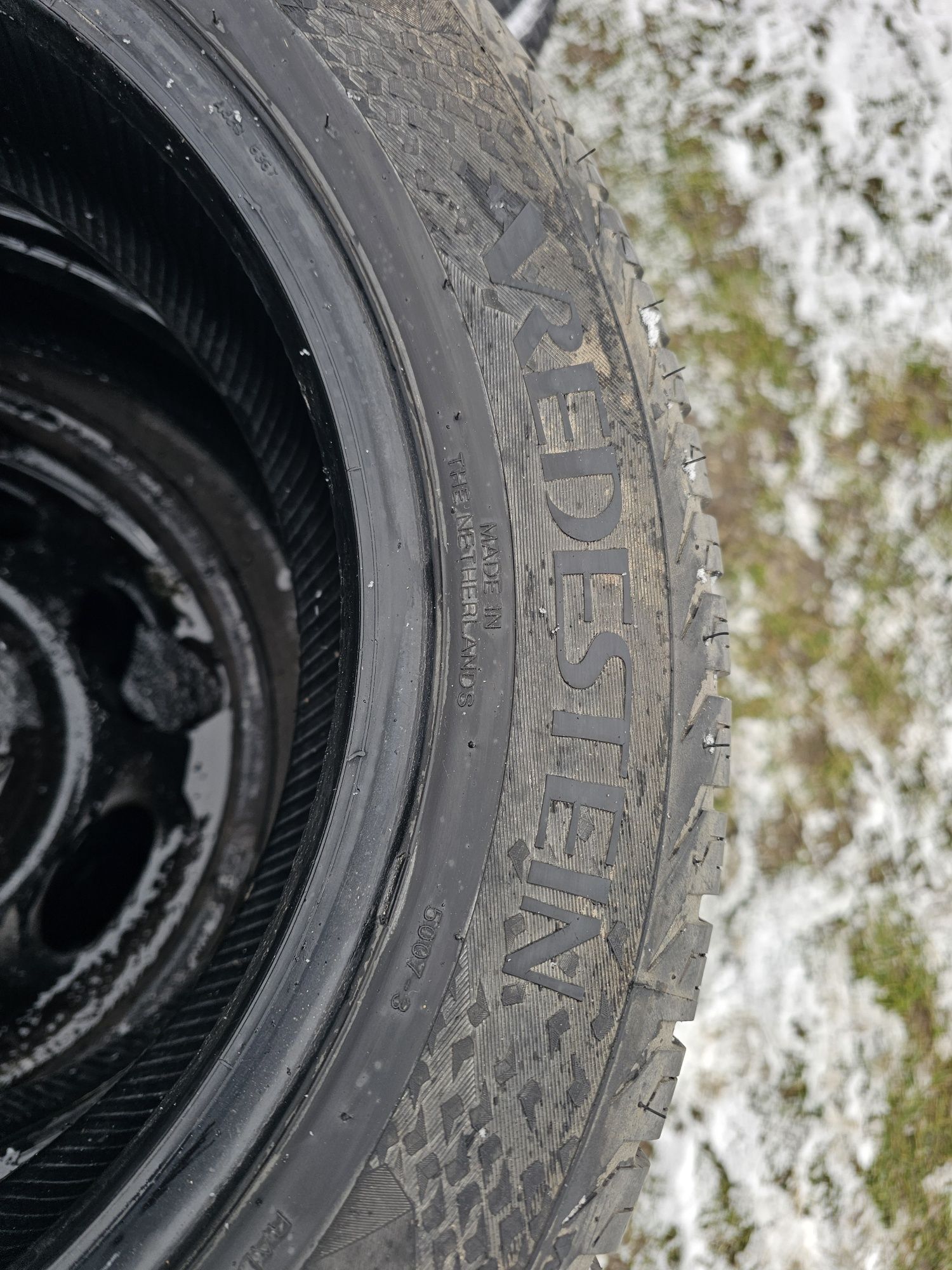Opony wielosezonowe Vredestein 165/65R14